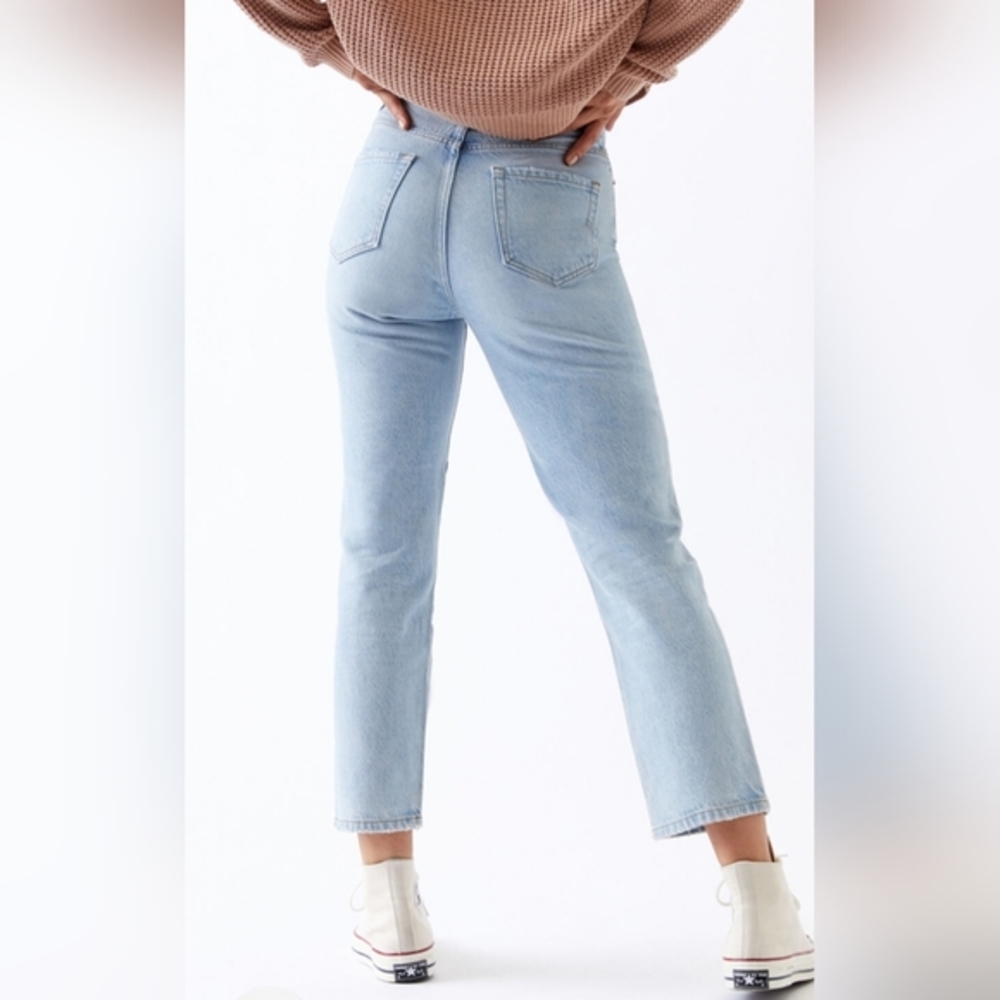 Pacsun Light Knee Panel High‎ Waist Straight Jeans - Picture 2 of 10